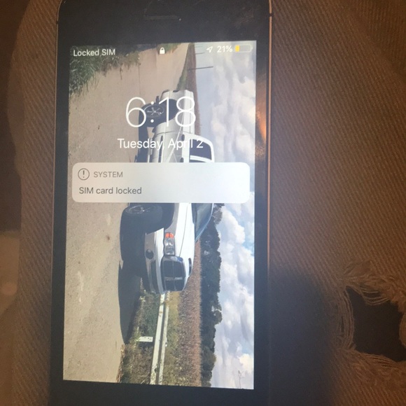 I phone 5 - Picture 2 of 2